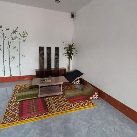 Baan Kai Hostel Baan Khai Eksteriør bilde