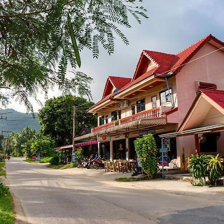 Baan Kai Hostel Baan Khai Eksteriør bilde